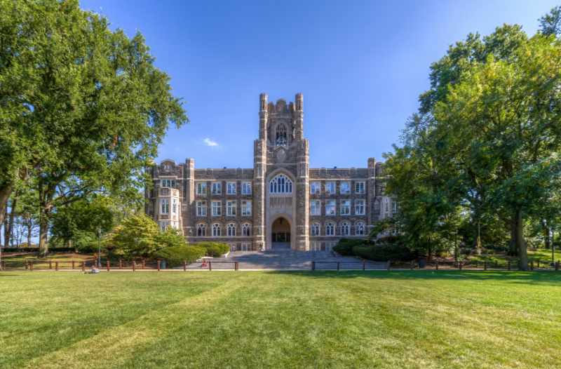 Fordham University Virtual Tour on YouVisit